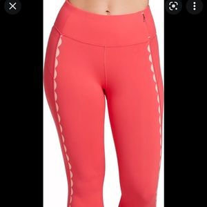 CALIA by Carrie Underwood Paradise Pink Scalloped Leggings - Medium